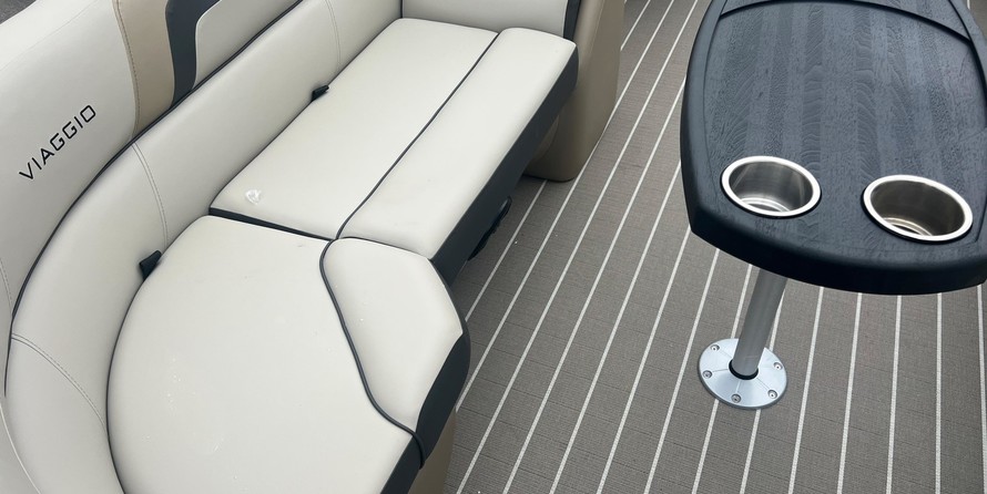 60 x 16 tri-toon passenger vessel