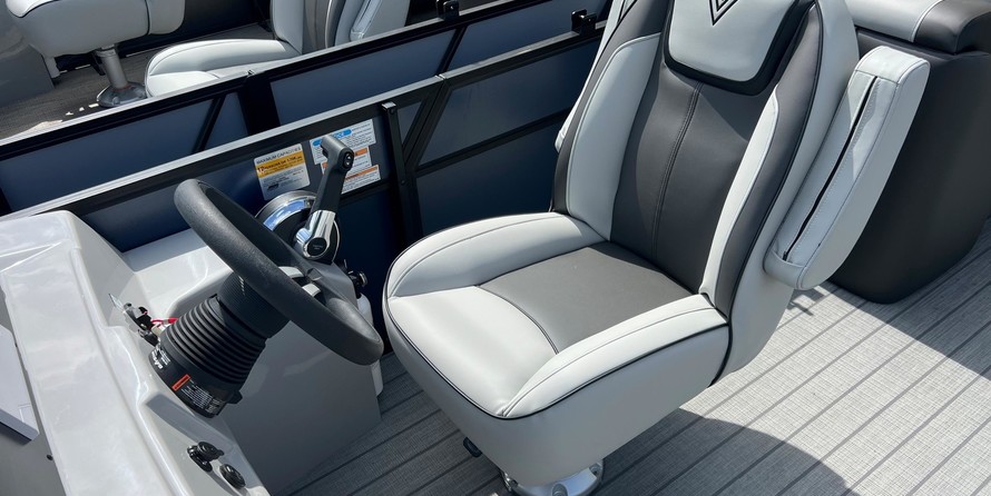 60 x 16 tri-toon passenger vessel