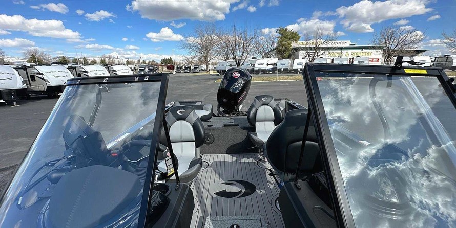 Crestliner 1750 Super Hawk