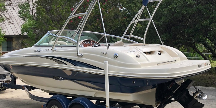 Sea Ray 200 Sundeck
