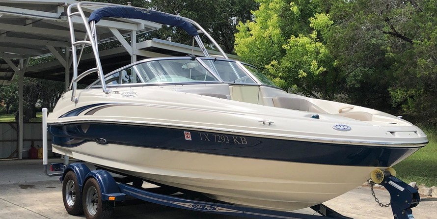 Sea Ray 200 Sundeck