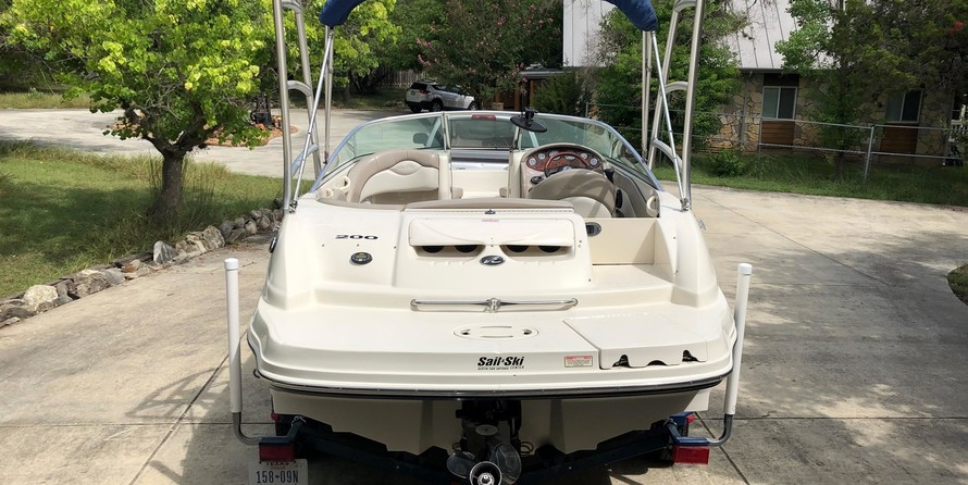 Sea Ray 200 Sundeck