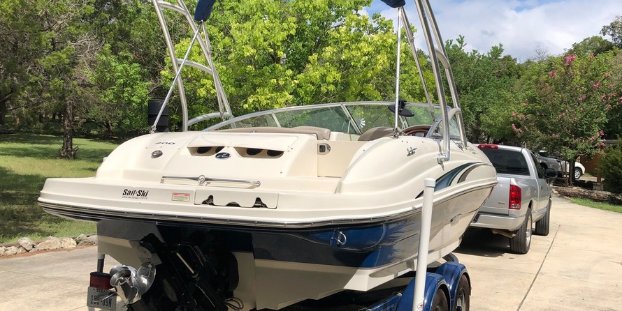 Sea Ray 200 Sundeck