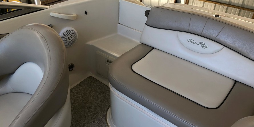 Sea Ray 200 Sundeck
