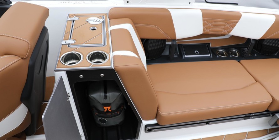 Malibu Wakesetter 25 LSV