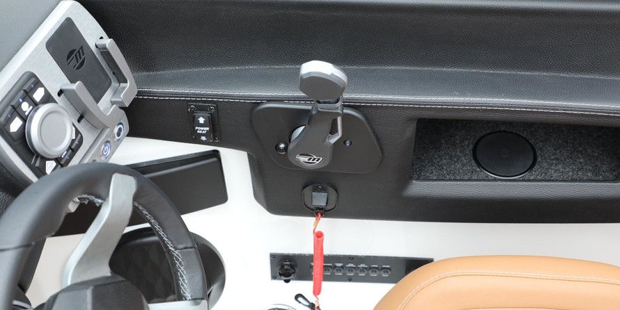 Malibu Wakesetter 25 LSV