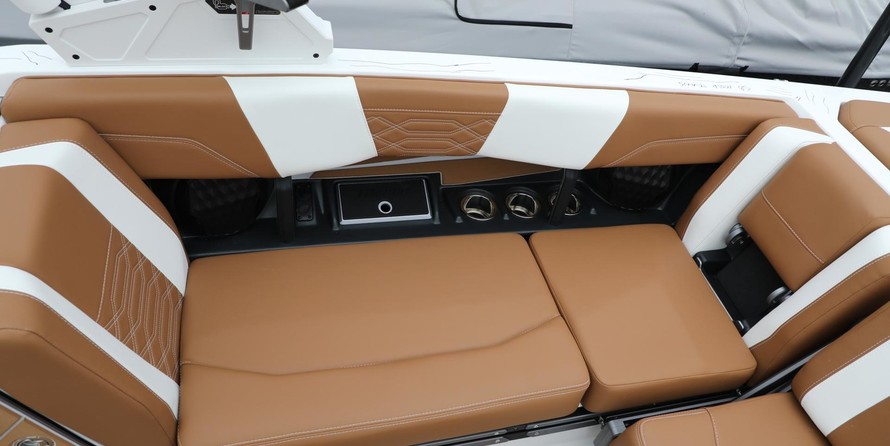 Malibu Wakesetter 25 LSV