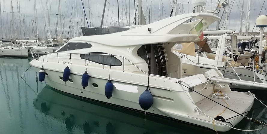 Ferretti Yachts 480 FLY
