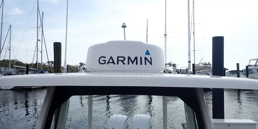 Pursuit st 310 sport