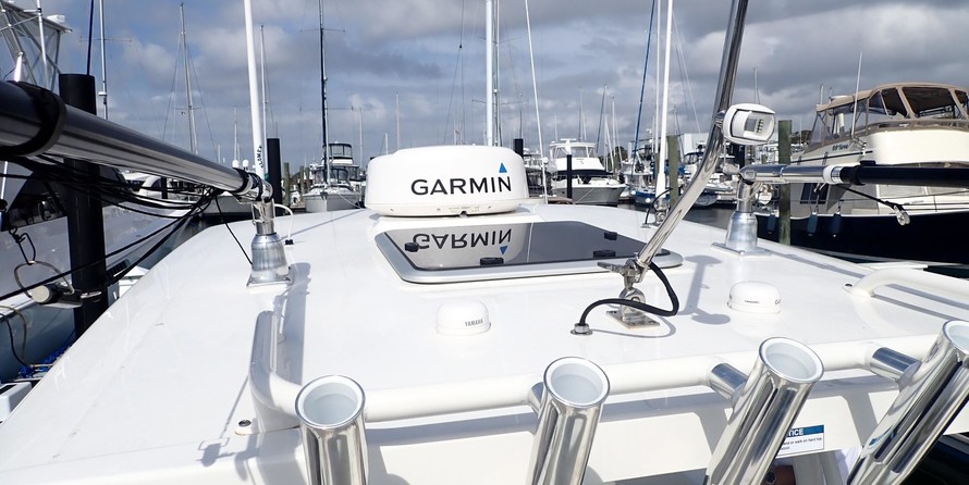 Pursuit st 310 sport