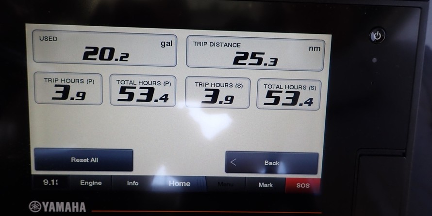 Pursuit st 310 sport