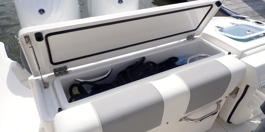 Pursuit st 310 sport