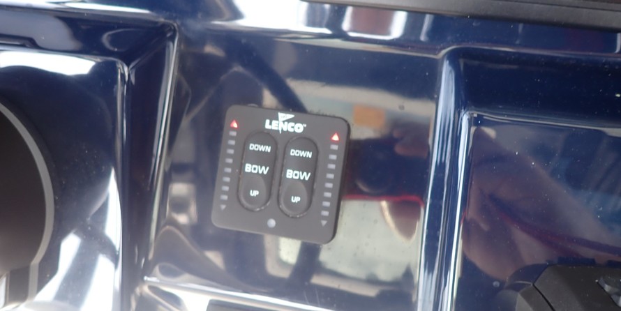 Pursuit st 310 sport