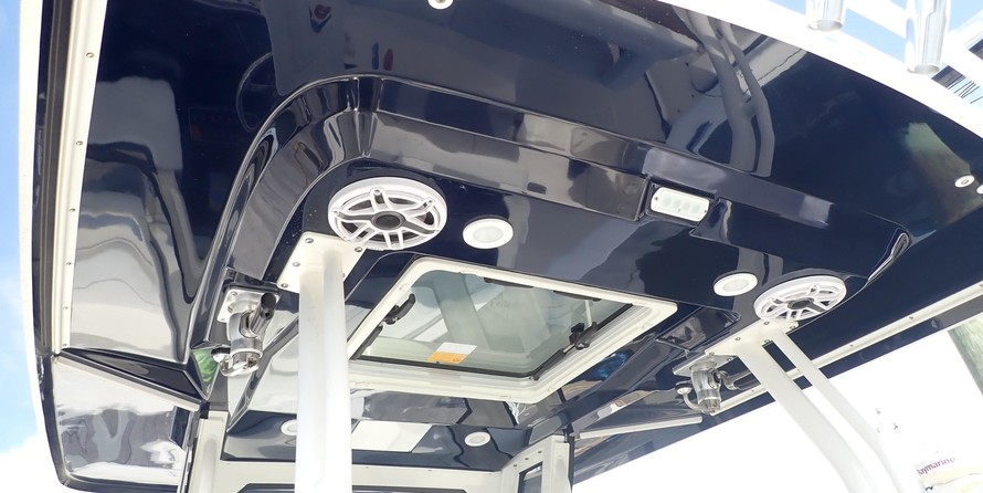 Pursuit st 310 sport