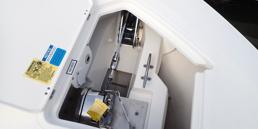 Pursuit st 310 sport