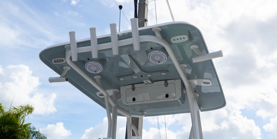 Sea Ray hunt ultra 211