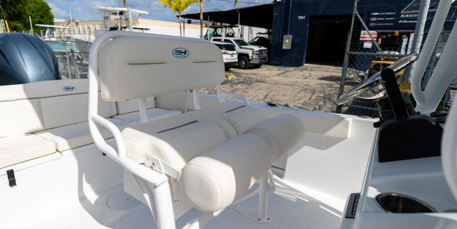 Sea Ray hunt ultra 211