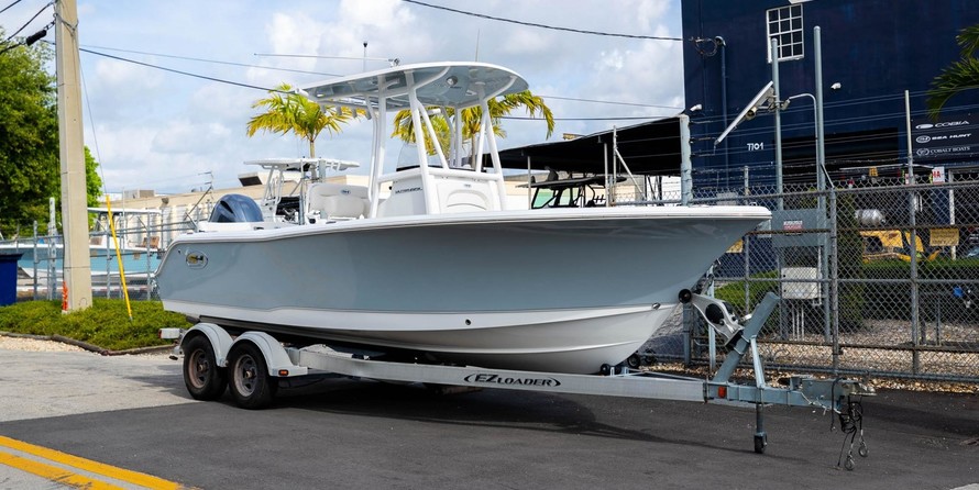 Sea Ray hunt ultra 211