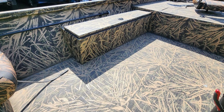 Lund Boats Predator 2070