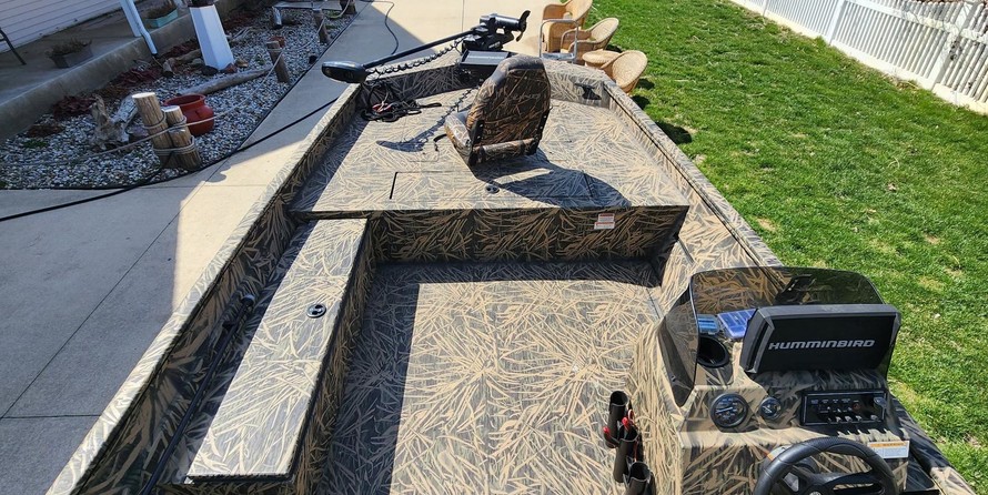 Lund Boats Predator 2070