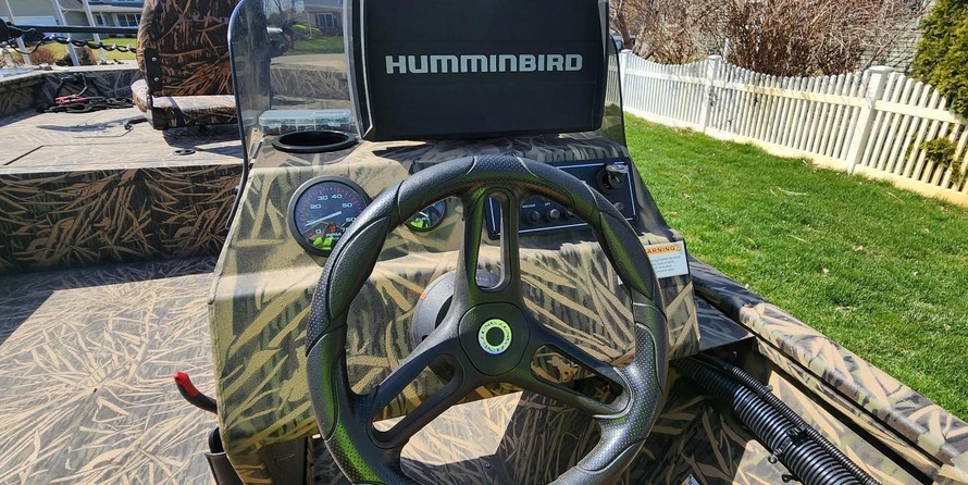 Lund Boats Predator 2070