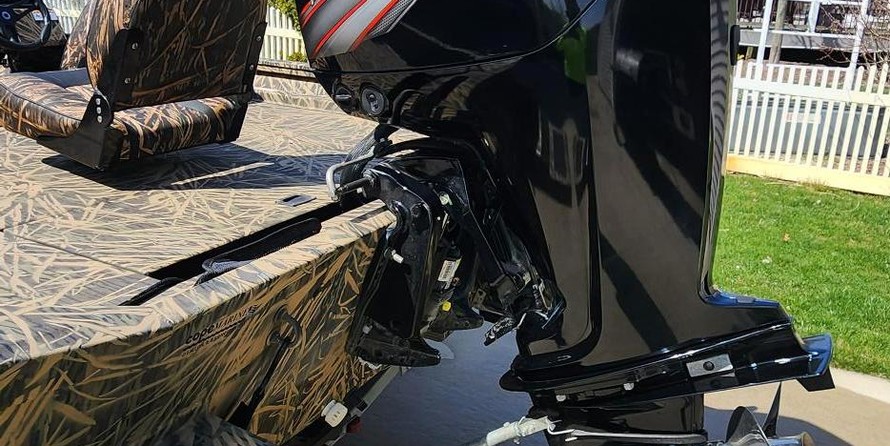 Lund Boats Predator 2070