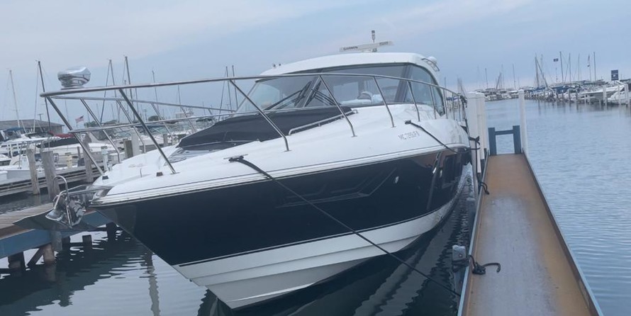 Cruisers Yachts 45 Cantius