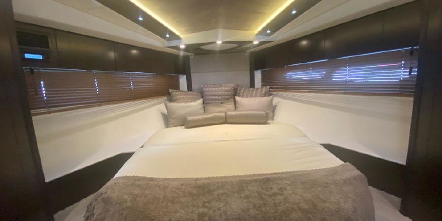 Cruisers Yachts 45 Cantius
