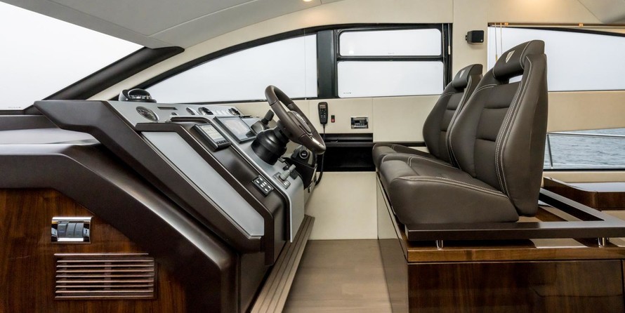 Fairline 50 Squadron