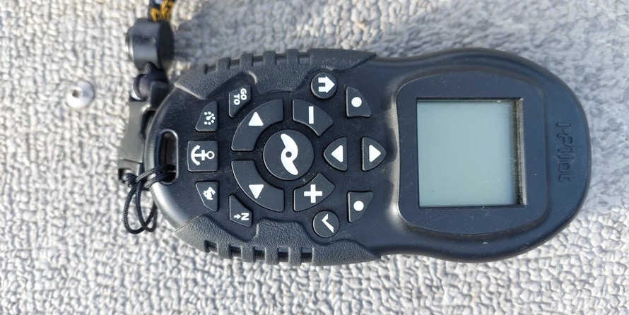 Crestliner 1450 Discovery