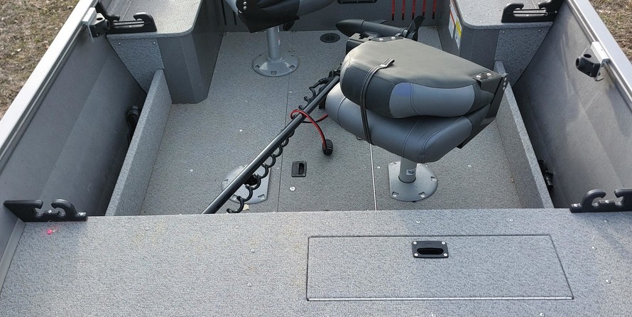 Crestliner 1450 Discovery