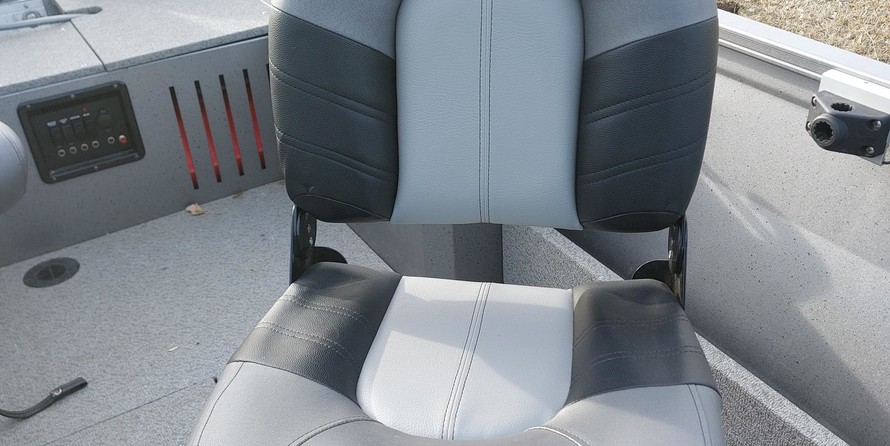 Crestliner 1450 Discovery