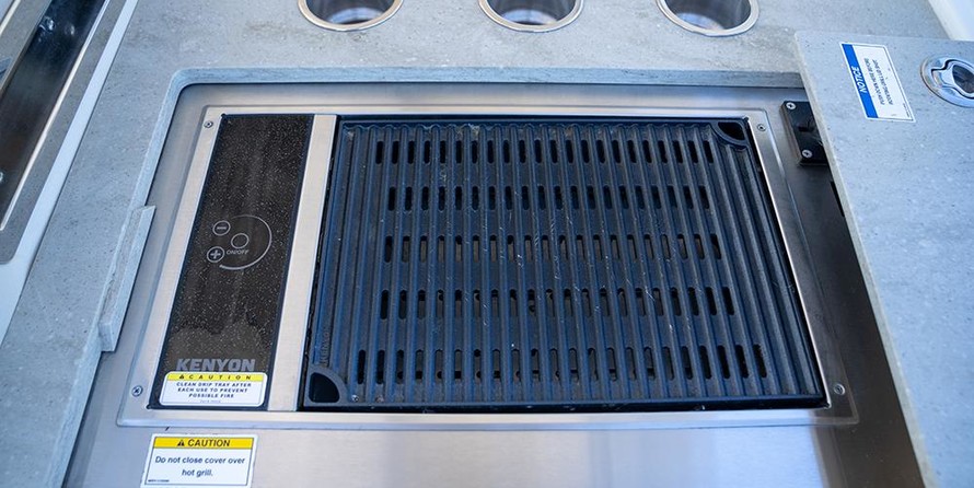 Boston Whaler 350 Realm