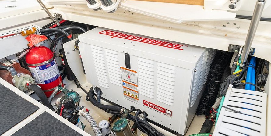 Boston Whaler 350 Realm