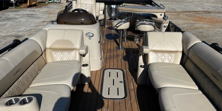 Premier Pontoons Solaris 250 RE