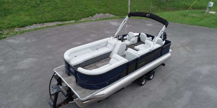 Larson LX 850 Classic SF