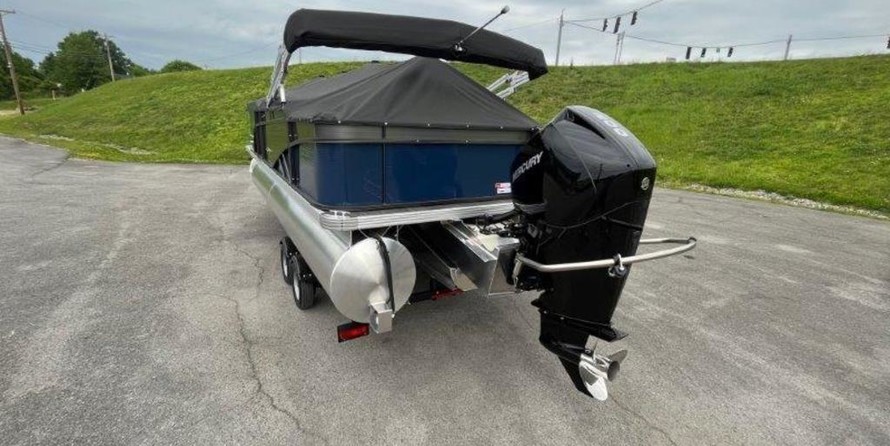 Larson LX 850 Classic SF