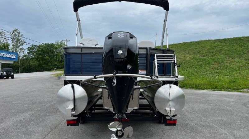 Larson LX 850 Classic SF