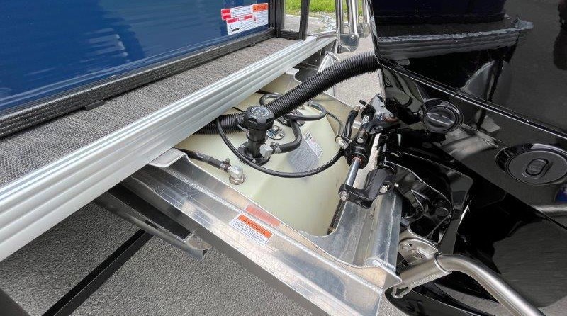 Larson LX 850 Classic SF