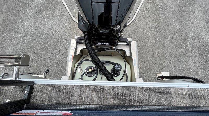 Larson LX 850 Classic SF