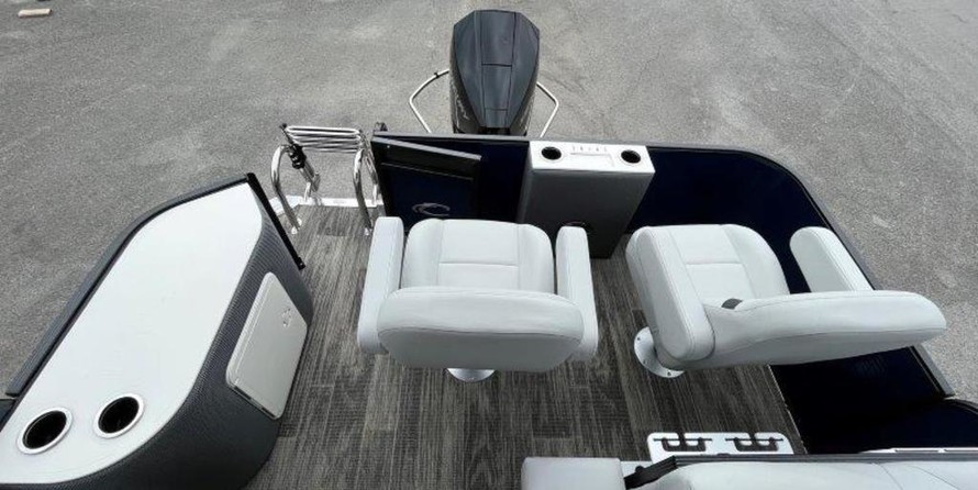 Larson LX 850 Classic SF