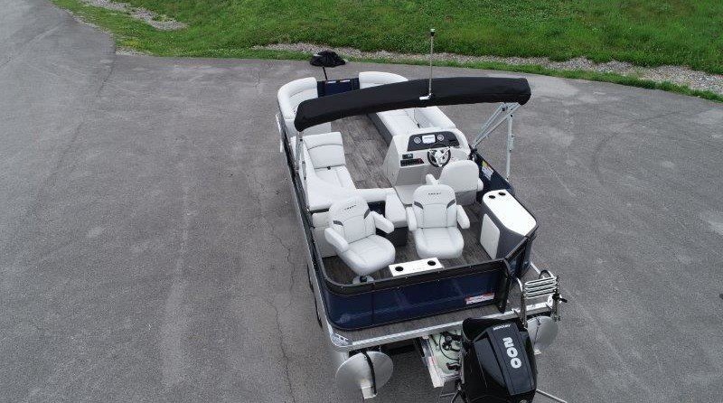 Larson LX 850 Classic SF