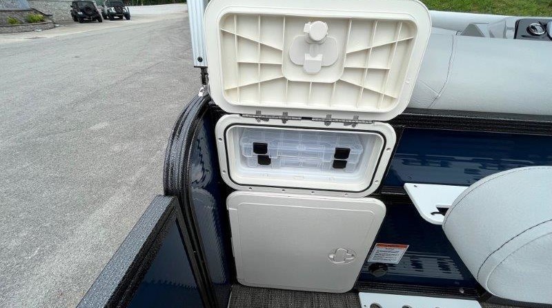 Larson LX 850 Classic SF