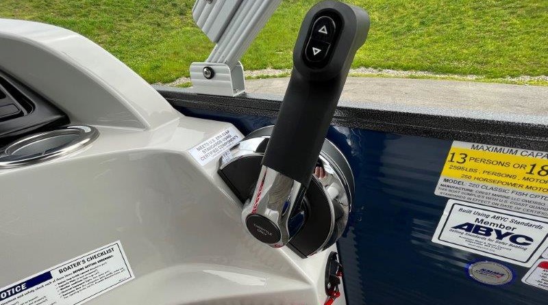 Larson LX 850 Classic SF