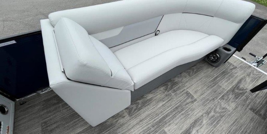 Larson LX 850 Classic SF