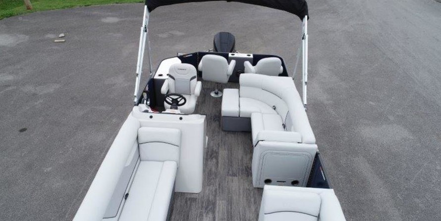 Larson LX 850 Classic SF