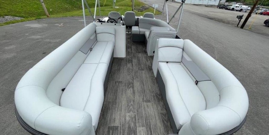 Larson LX 850 Classic SF