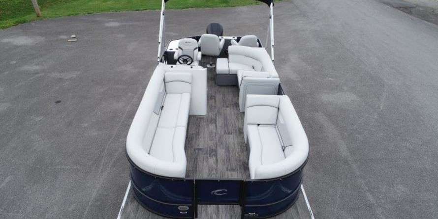 Larson LX 850 Classic SF