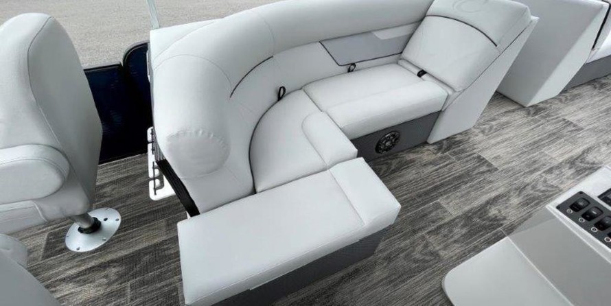 Larson LX 850 Classic SF