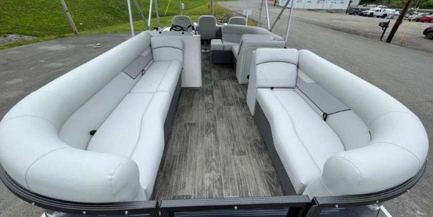 Larson LX 850 Classic SF